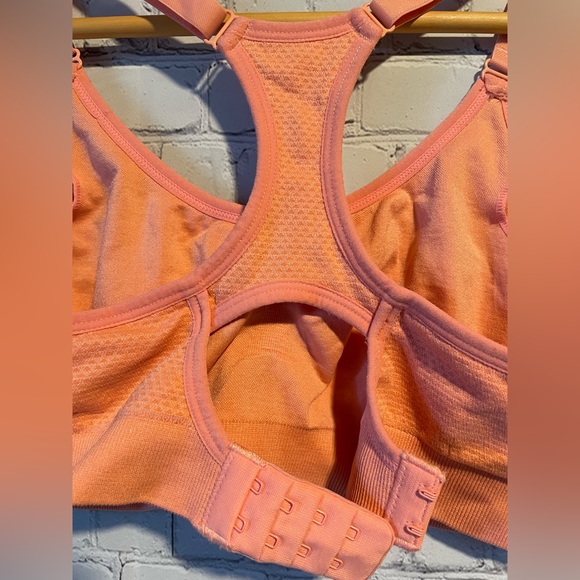 La Vie En Rose Sports bra - Picture 6 of 8